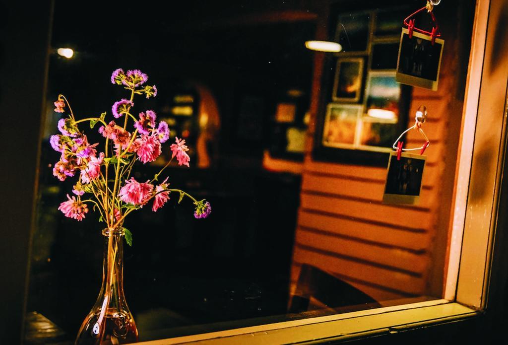 Mingtang Garden Cottage 名堂花园度假屋 Pokhara Exteriör bild