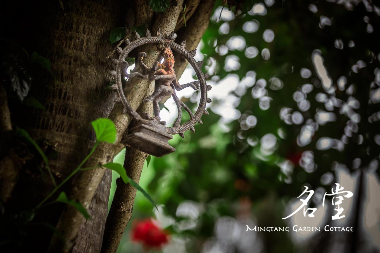 Mingtang Garden Cottage 名堂花园度假屋 Pokhara Exteriör bild