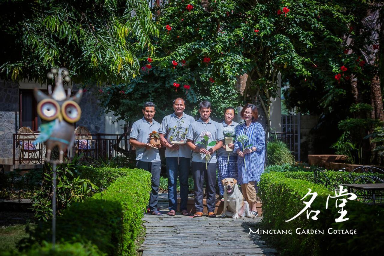 Mingtang Garden Cottage 名堂花园度假屋 Pokhara Exteriör bild
