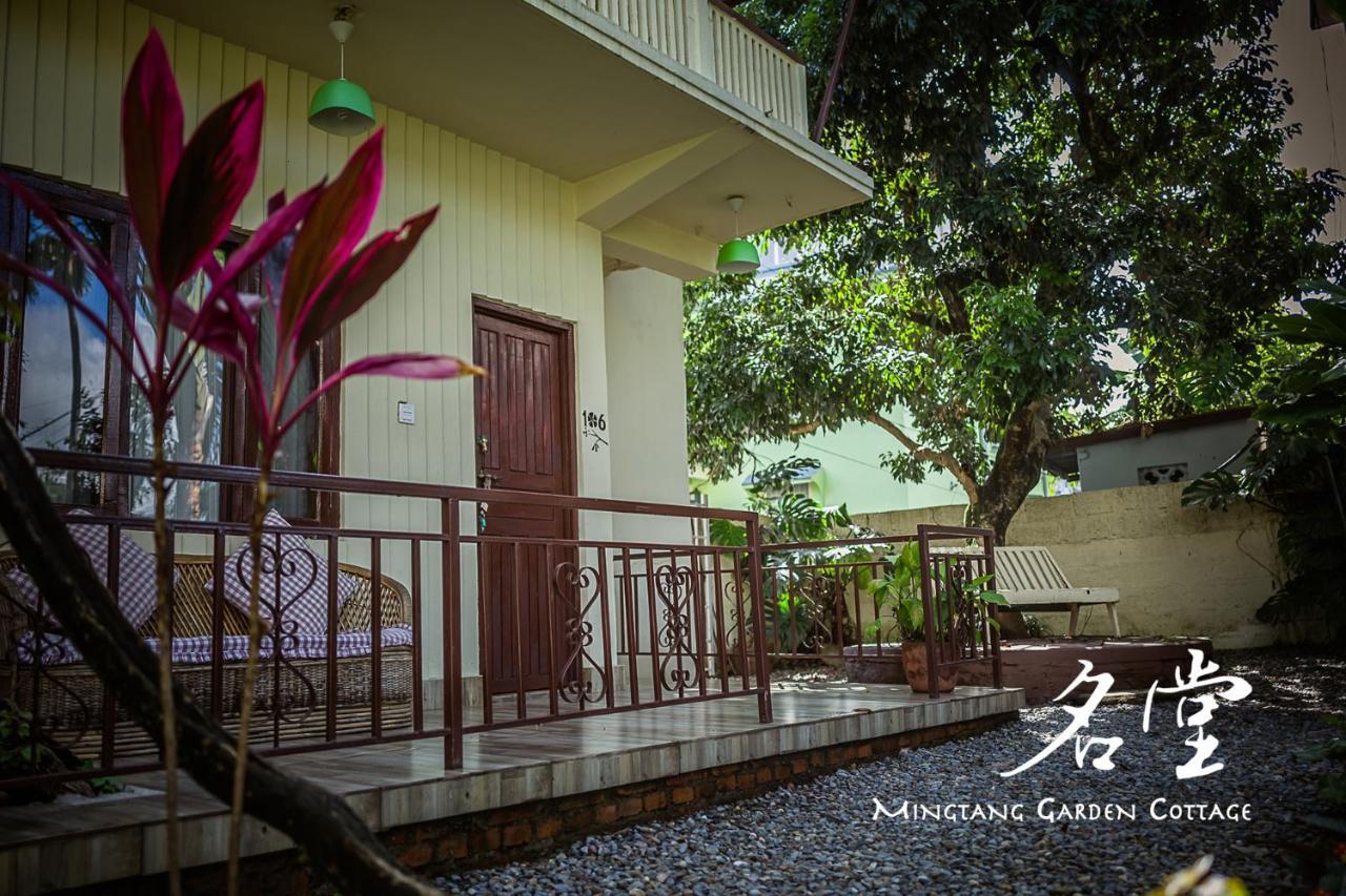 Mingtang Garden Cottage 名堂花园度假屋 Pokhara Exteriör bild